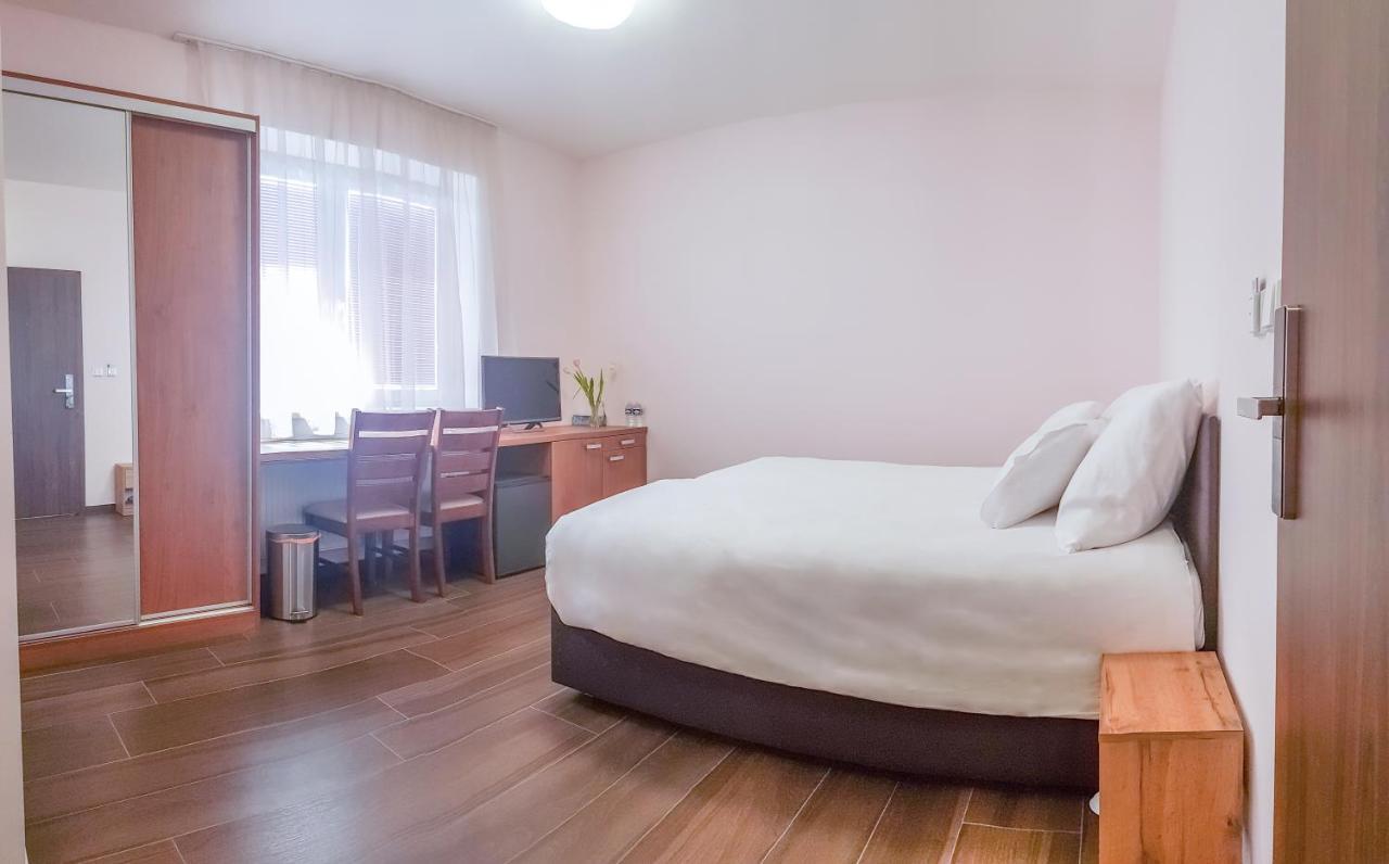 Apartment De Luna Prague Luaran gambar